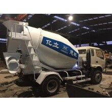 廠家大量供應3m3混凝土罐車，攪拌罐車，量大從優(yōu)